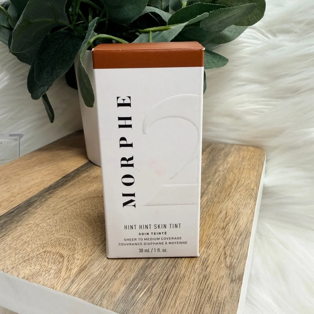 NIB - Morphe Skin Tint - Hint of Truffle